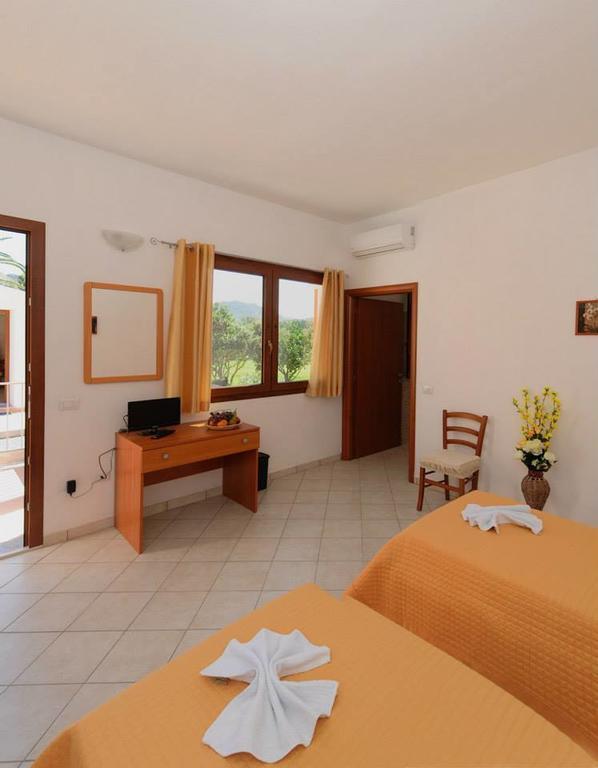 Agriturismo Santa Barbara سارّوتش المظهر الخارجي الصورة